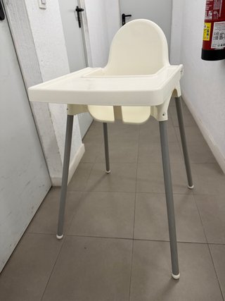 Trona infantil blanca