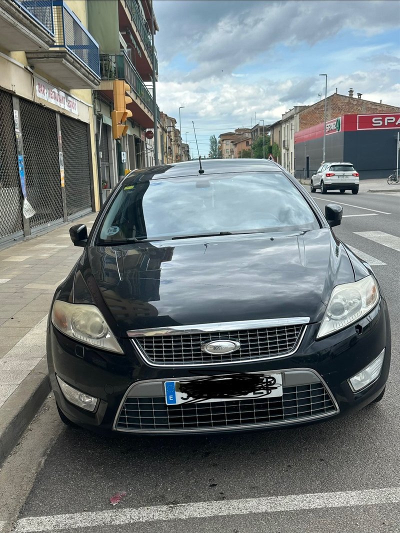 Ford Mondeo 2009 - foto 1