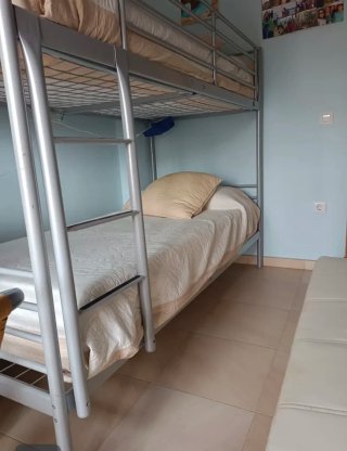 Litera Ikea 90x200 Metal Gris se vende sin colchon