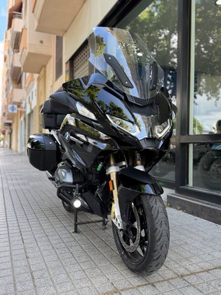 BMW R 1250 RT Negra