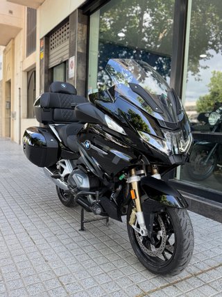 BMW R 1250 RT Negra