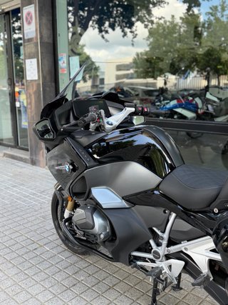 BMW R 1250 RT Negra