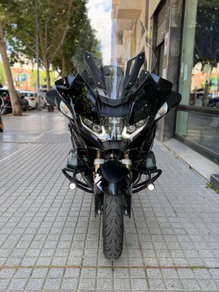 BMW R 1250 RT Negra