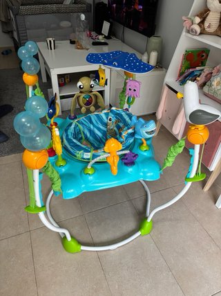 Saltador para bebé Buscando a Nemo