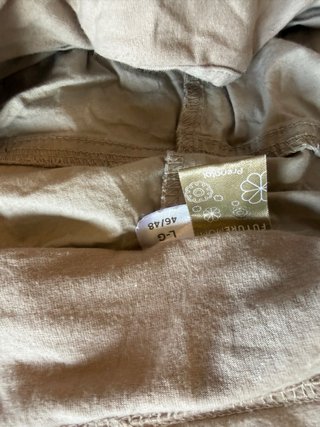 Pantalones cortos premamá Kiabi talla 42 y blusa