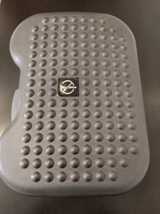 Reposapiés ergonómico ajustable