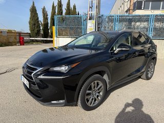 Lexus NX 300h 4x4