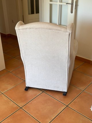 Butaca mecedora beige