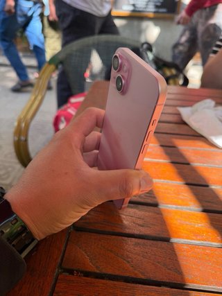iPhone 15 plus Rosa