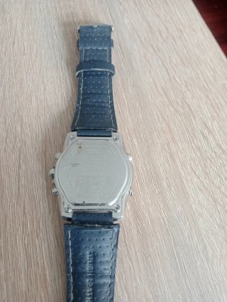 Reloj Casio Analógico-Digital Azul y Plata