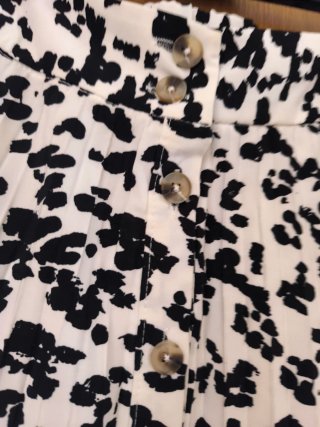 Falda plisada Stradivarius estampada