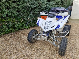 Suzuki LTZ 400
