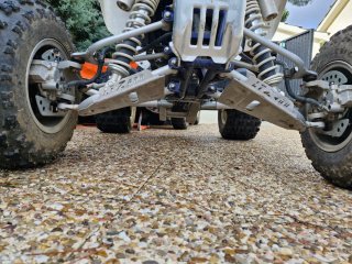Suzuki LTZ 400