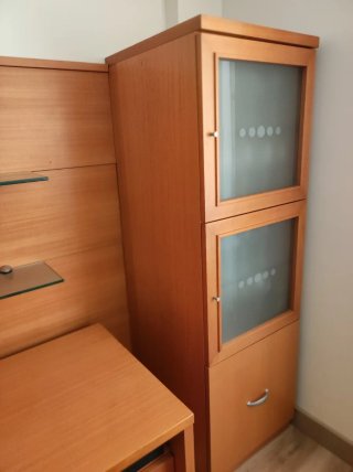 Mueble de salón madera y cristal