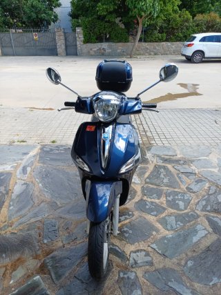 Scooter Azul Automática Plagio Liberty ABS  125 co