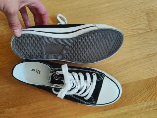 Zapatillas NUEVAS lona negras talla 39