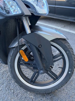 Kymco Agility City Plus 125 Gris