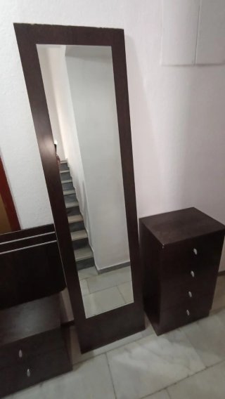 Muebles dormitorio marrón wengué