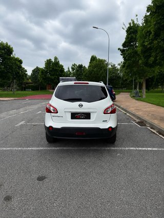 Nissan Qashqai+2 2011