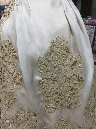 Falda Fallera Vainilla Oro