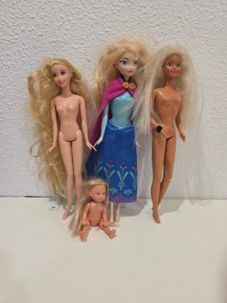Lote de 4 muñecas