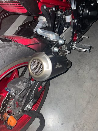 Escape LeoVince Kawasaki Z900e/A2 2020-2024 Negro