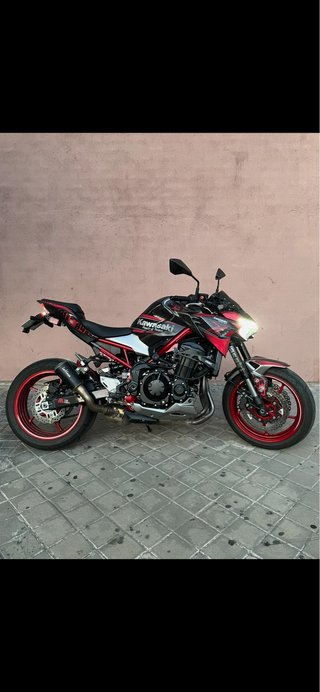 Escape LeoVince Kawasaki Z900e/A2 2020-2024 Negro