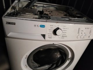 Puerta Lavadora zanussi con Tirador de poco uso