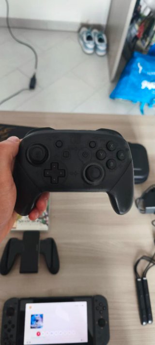 Nintendo Switch+ Super Smash Bros.+ Pro controller