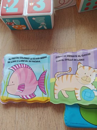 Lote de libros de plástico para bebés