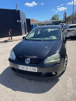 Volkswagen Golf 2004