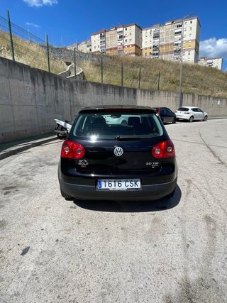 Volkswagen Golf 2004