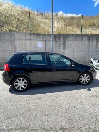 Volkswagen Golf 2004