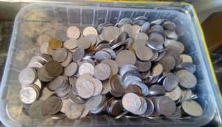 Lotto 1 kg. di Lire Italiane Vari Anni e valori