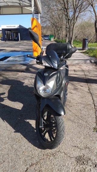 Moto SYM Symphony SR 125 precio algo negociable