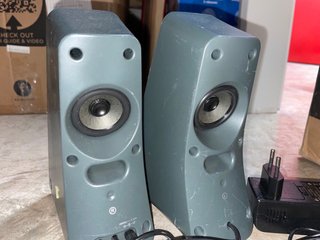 Altavoces Logitech Z320 Negros