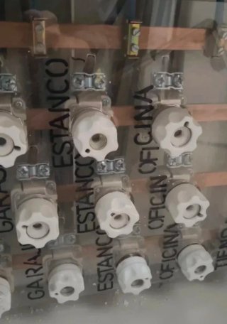​“Electricista Urgente 24h - Apagones y Saltos de