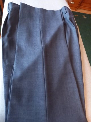 Traje de caballero de cuadros azul Cortefiel.