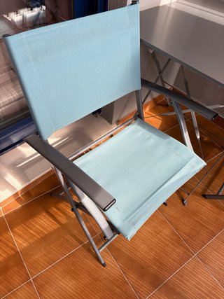 Conjunto mesa y sillas terraza/balcón