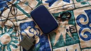 Nintendo DS Lite Negra + Cargador + Funda