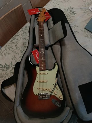 Fender Stratocaster Vintera 60s
