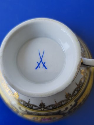 Antico Set Tazza e Piattino Meissen in Porcellana
