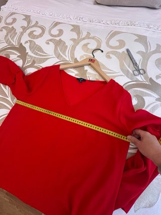 Vestido rojo manga acampanada