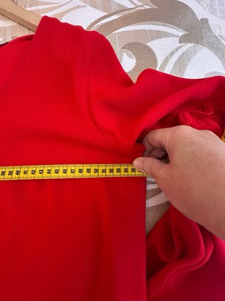 Vestido rojo manga acampanada
