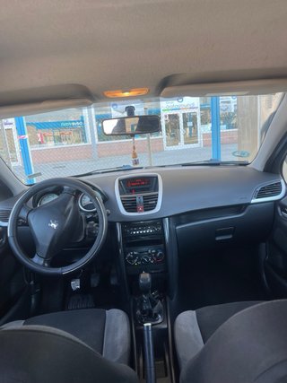 Peugeot 207 2009