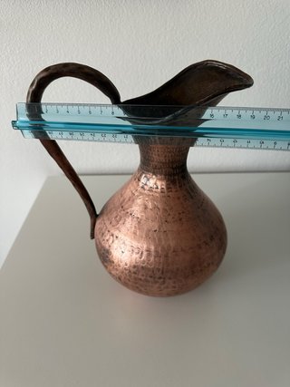 Brocca in rame martellato vintage