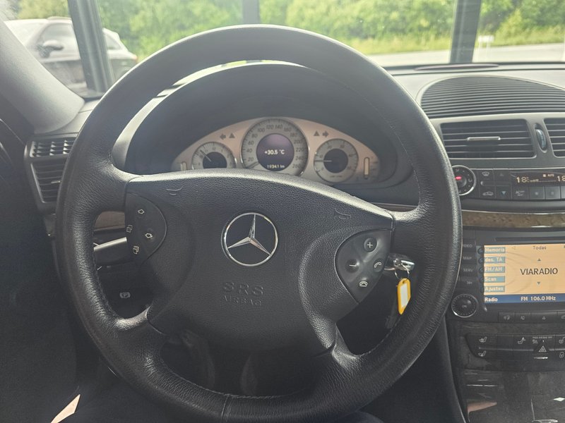 Mercedes-Benz Clase E 2004, foto 18