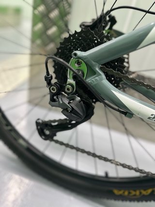 Bicicleta de Montaña Gris y Azul