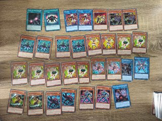 Lotto 500+ carte yugioh