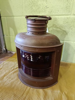 Antico faro marino Burkeg Marine